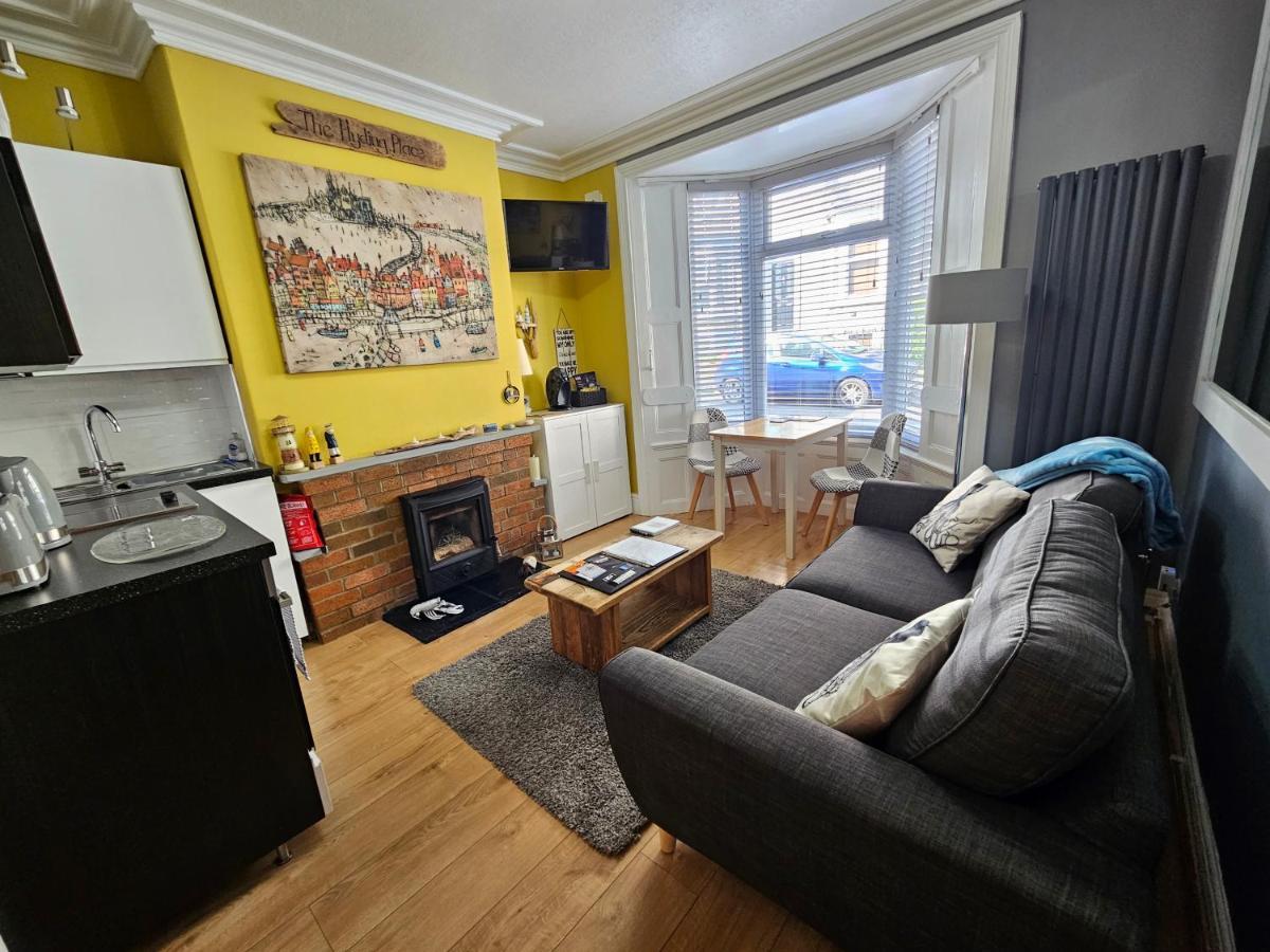 The Hyding Place On George Street Whitby Extérieur photo
